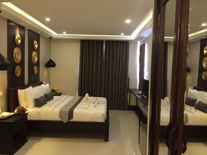 Hotel Five.S