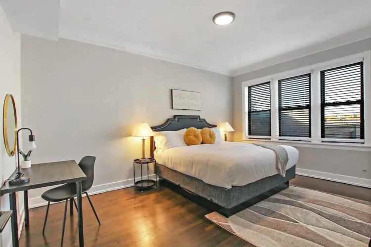 Comfy 2BR - Sunnyside 2F