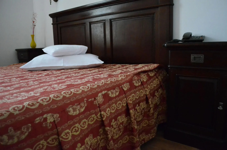 Fullton Central Inn