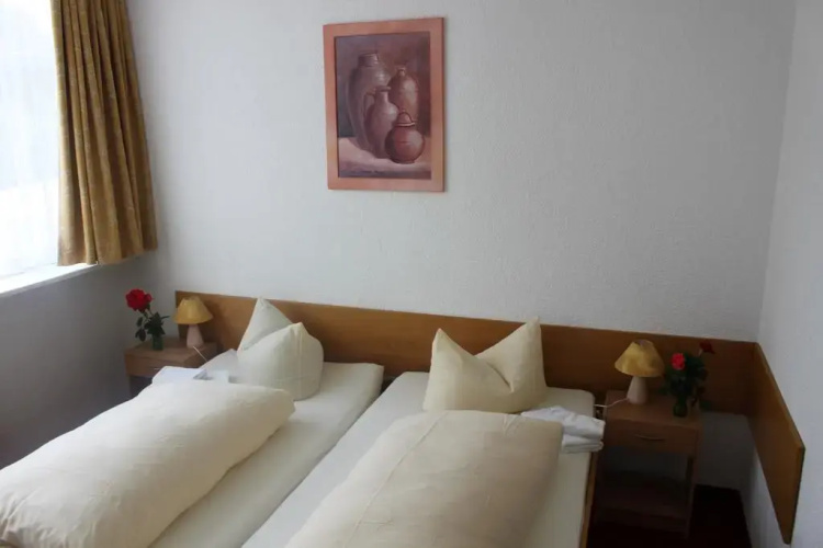 AaRa Hotel