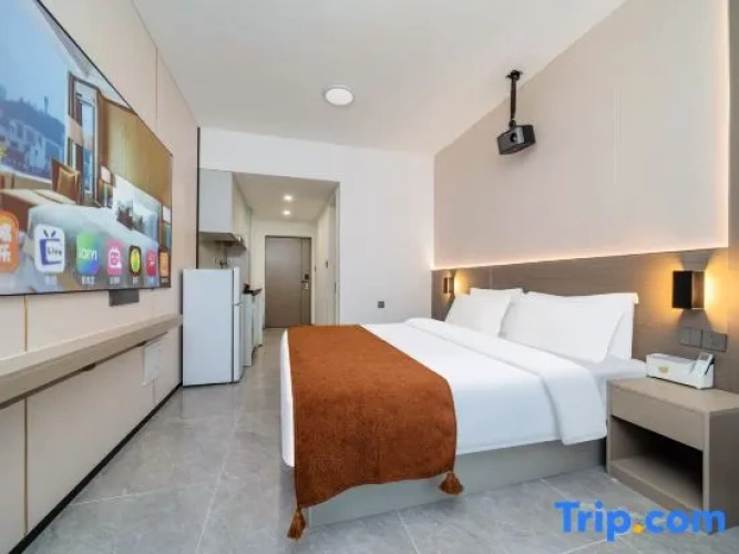 Standard room with city view