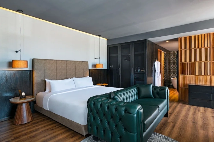 Double Suite with golf view