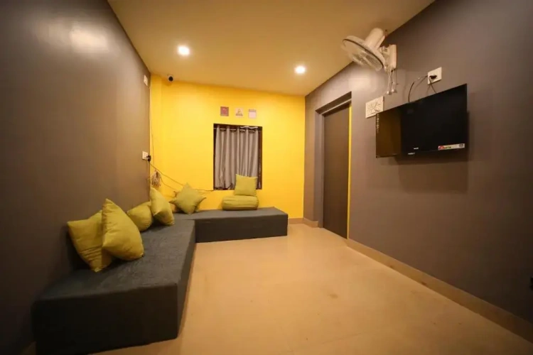 Bed in Dorm (male dorm)