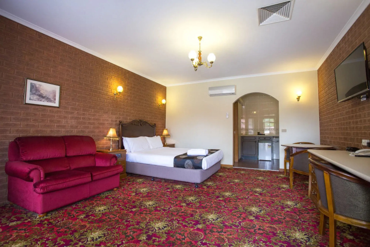 Meramie Motor Inn