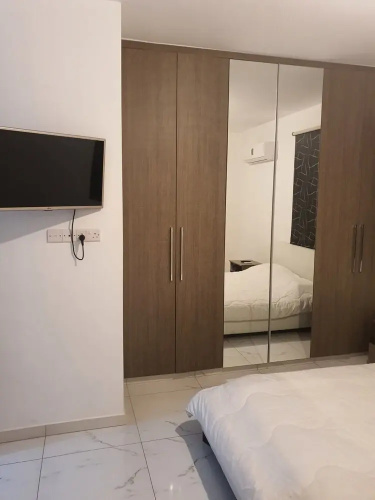 Immaculate 2-bed Apartment in Larnaca