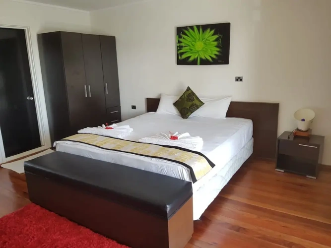 2 Bedrooms Executive Apartment with pool view