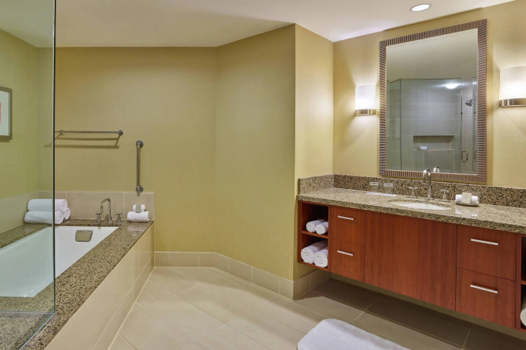 Renaissance Las Vegas Hotel photo 17
