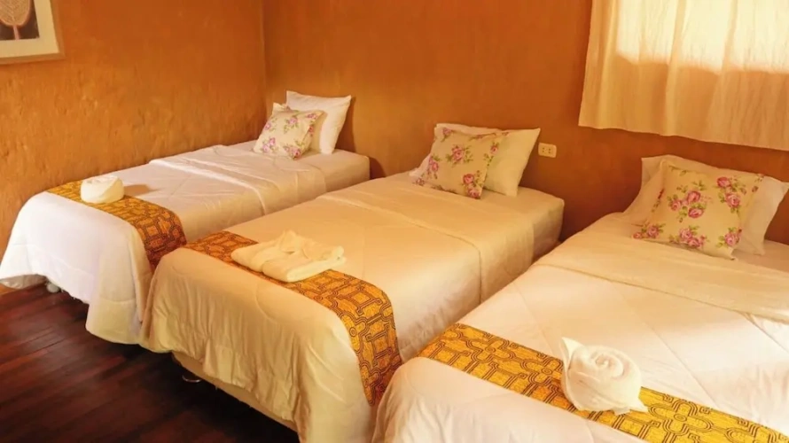 Standard Triple room with balcony