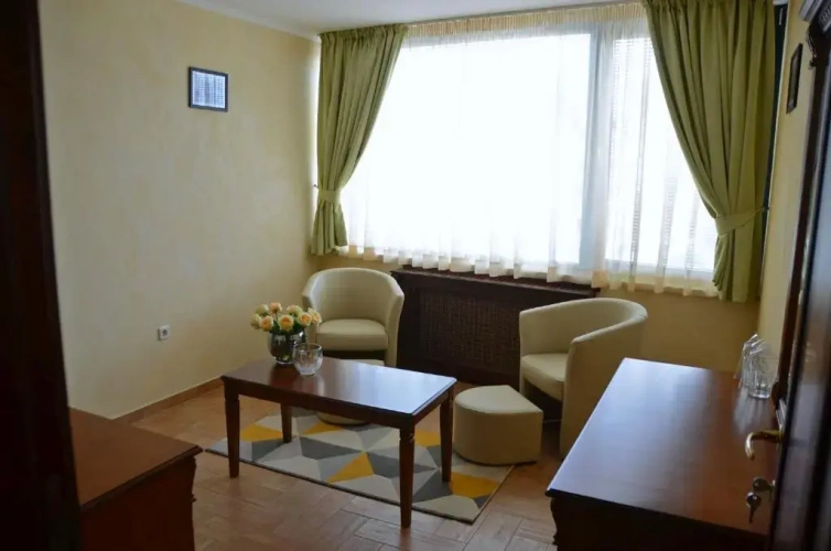 1 Bedroom Suite