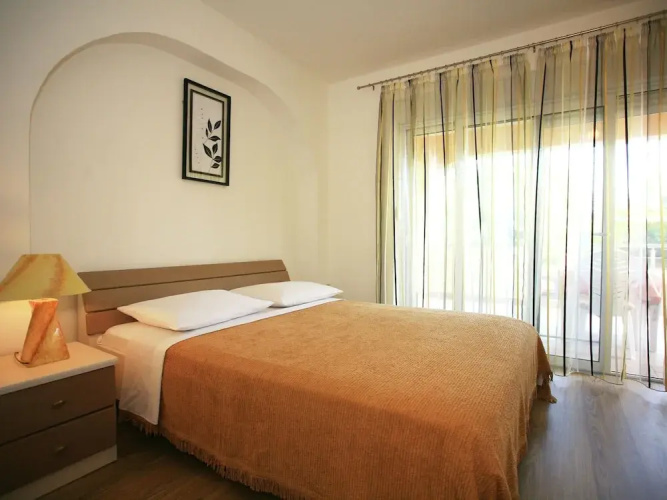 Pleasant Apartment in Krk with Private Terrace