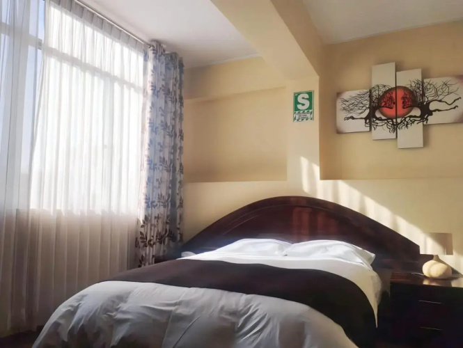 Hotel B & V