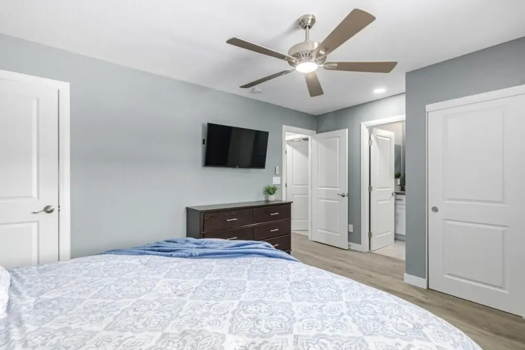 Belleview Phoenix 3 Bedroom Townhouse by RedAwning