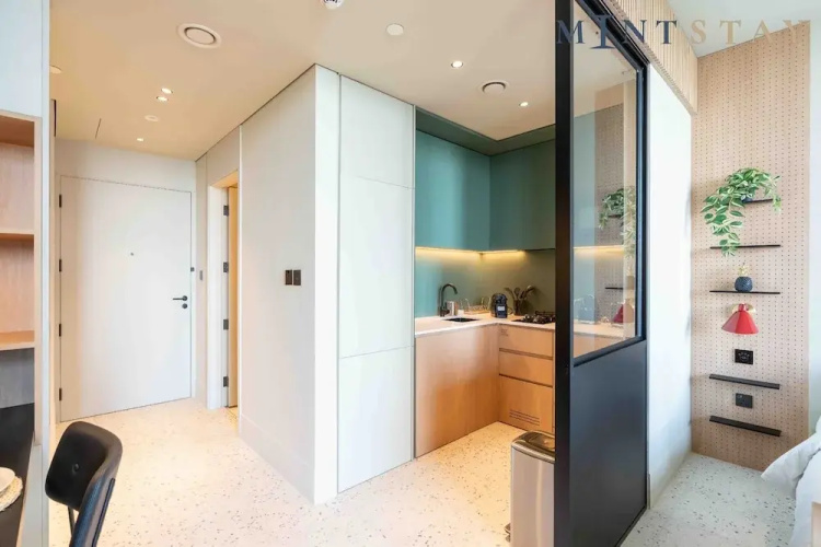 Prime Location Pristine Studio in Business Bay