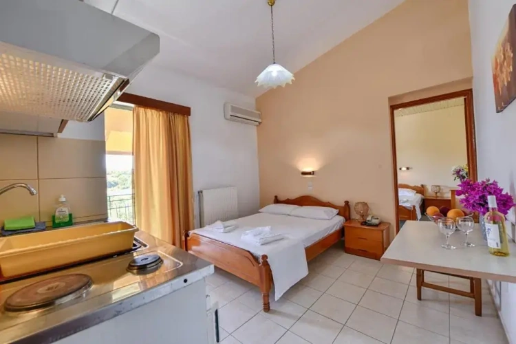 2 Bedrooms Apartment