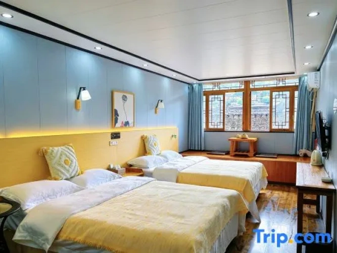 Standard Twin room with sunset view