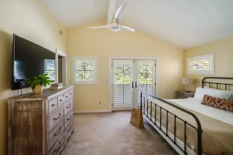 4 Bedrooms Cottage