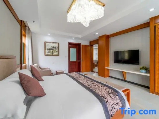 2 Bedrooms Suite