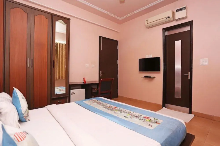 Prime by OYO Rooms