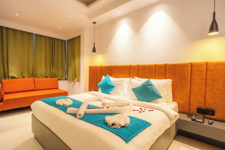 Standard Triple room