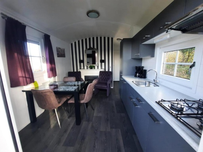 2 Bedrooms Double Chalet