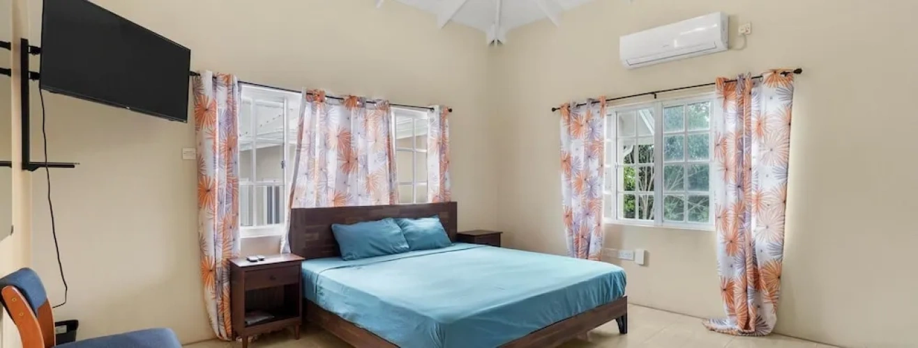 3 Bedrooms Apartment