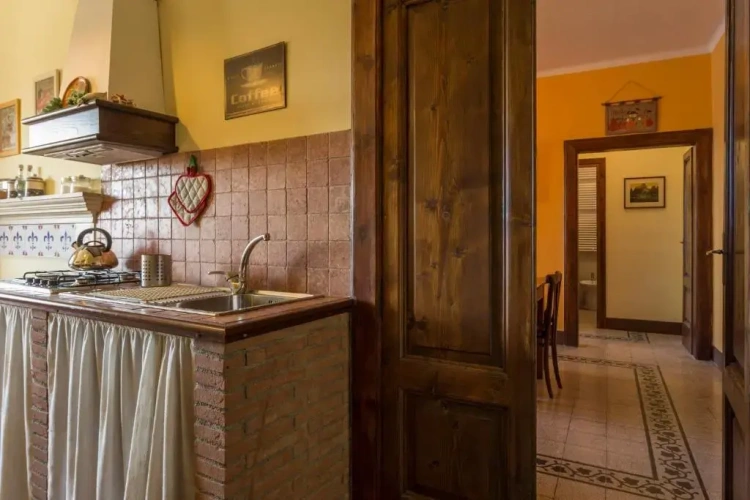 1 Bedroom Apartment with mountain view