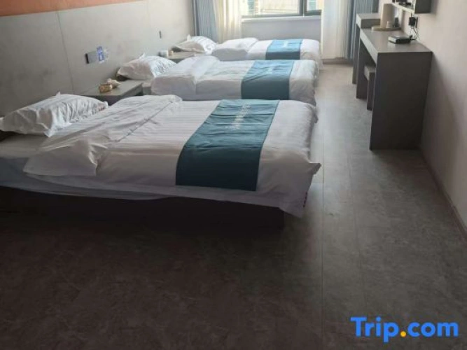 Business Triple room