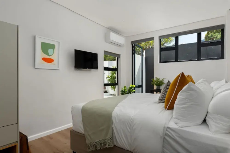 Neighbourgood First Crescent