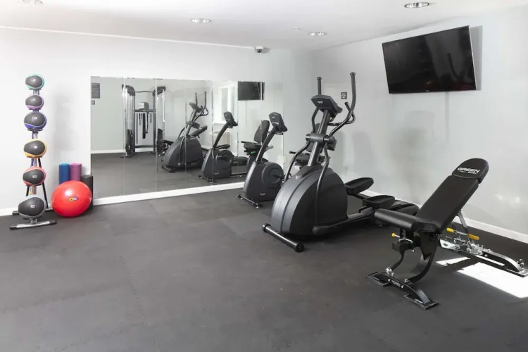 Days Inn and Suites Sequim