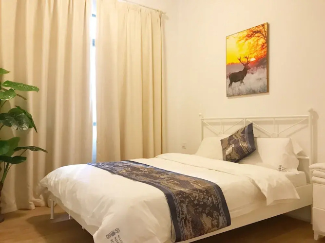 Hulusea Hotel Resort
