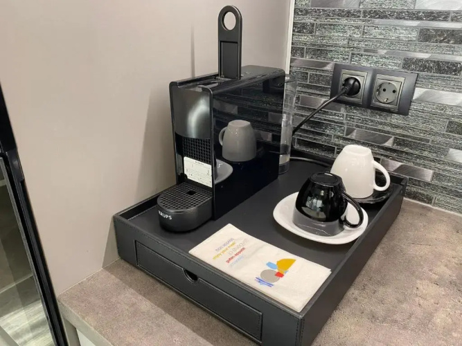Noir Silvery Apartman