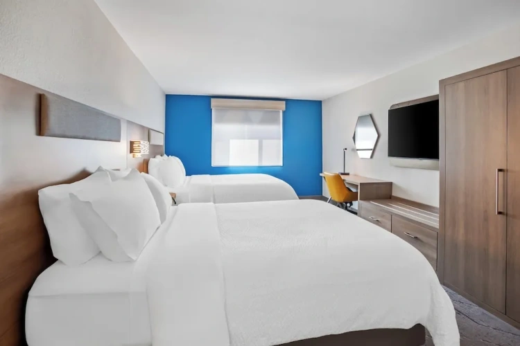 Quadruple Suite
