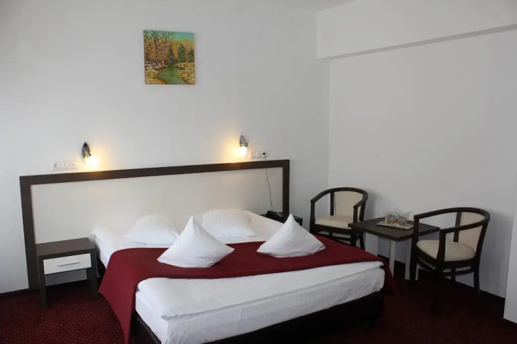 Hotel PresidentOver view