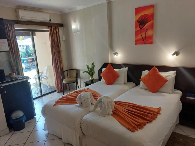 Standard Twin room