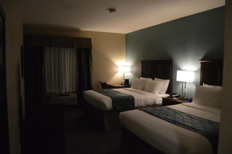 Heritage Place Hotel & Suites