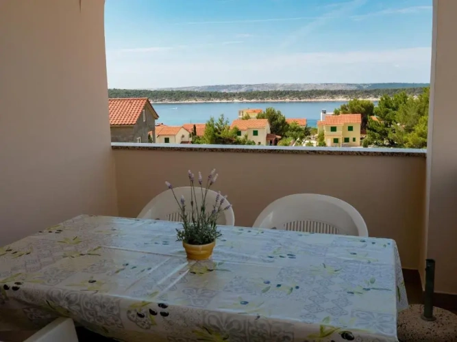 1 Bedroom Apartment with balcony and with sea view