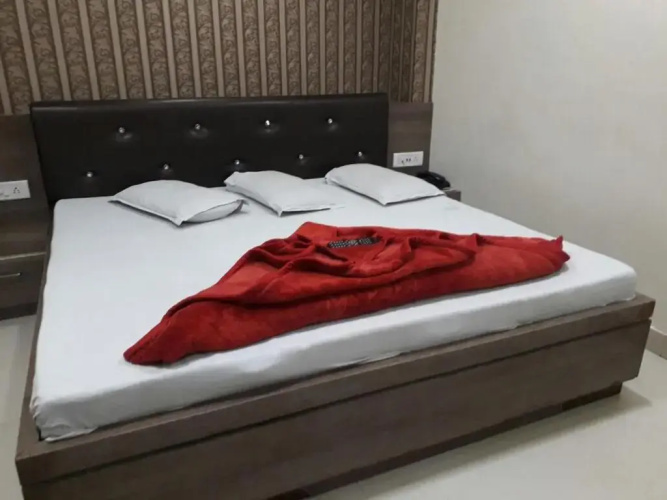 Hotel Masoom by OYO