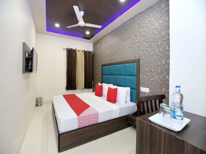 OYO 12354 Hotel Sangreela