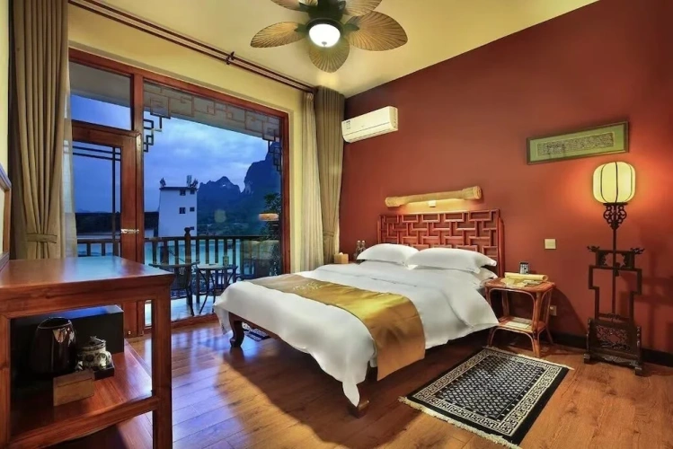 Standard Double room with balcony and with land view