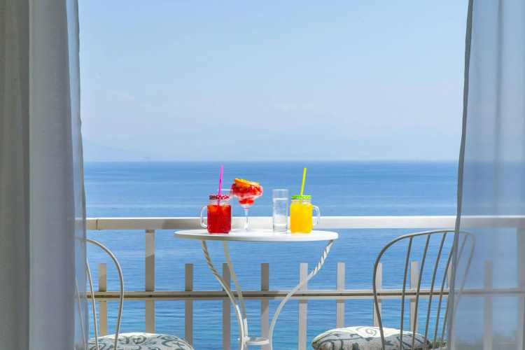 Aurora Beach Hotel