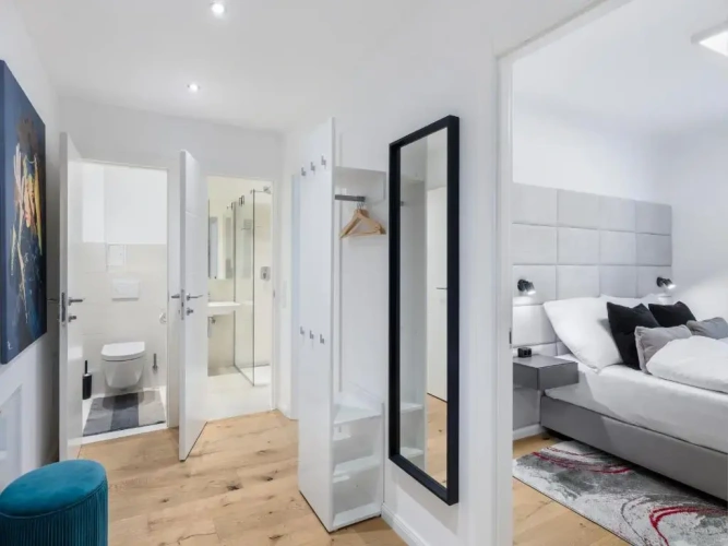 2 Bedrooms Apartment