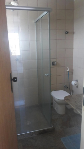Apartamento Guarapari pé na areia com Wi-Fi e Garagem