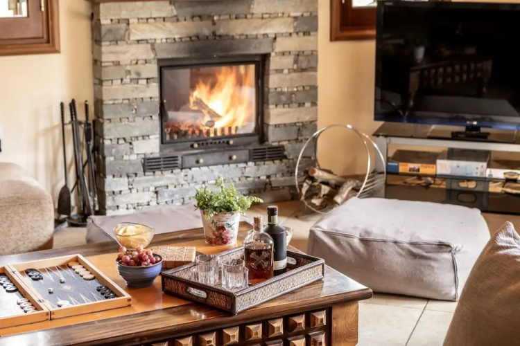 Troodos Mature Pine Chalet