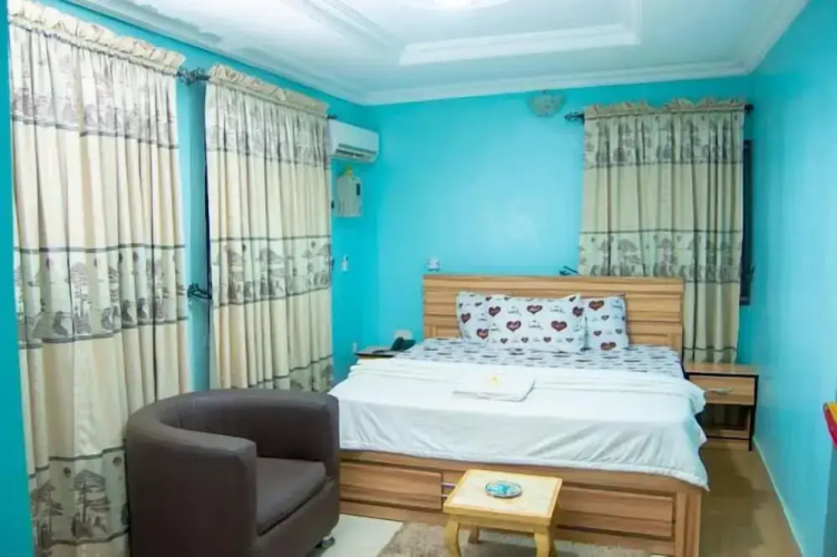 Suitoria Hotels