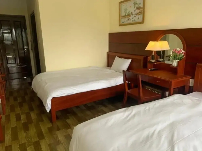 AD 41 Hotel