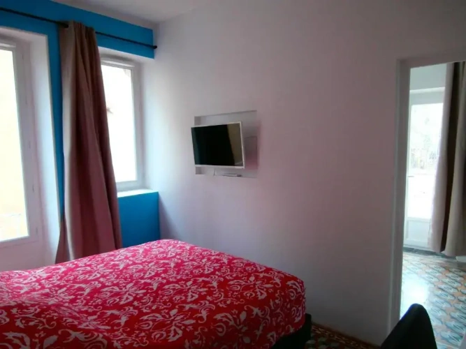 Suite with pool view