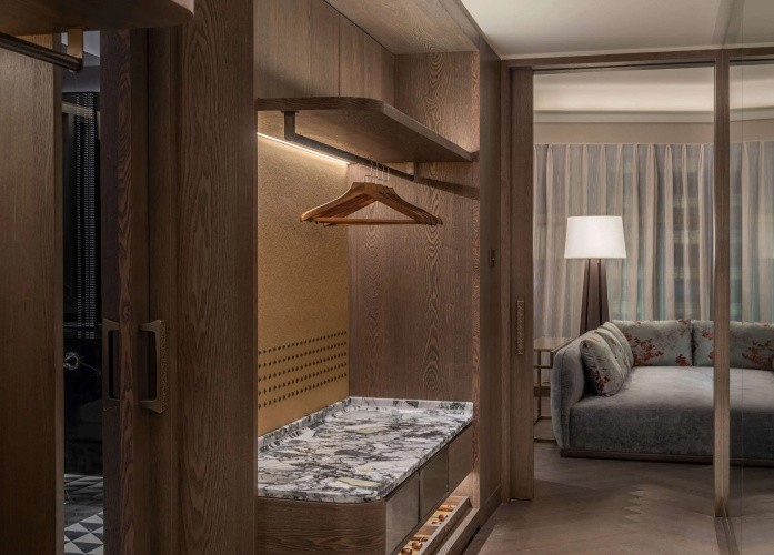 Conrad Urumqi