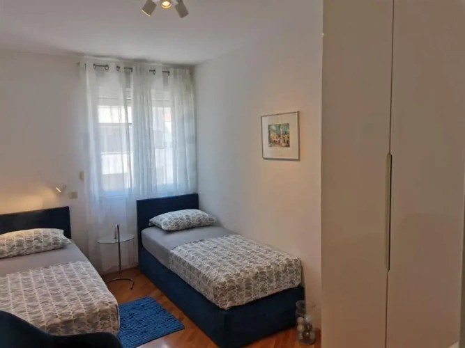 3 Bedrooms Apartment