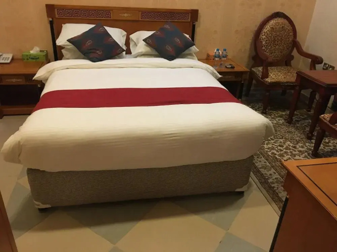 Safari Hotel