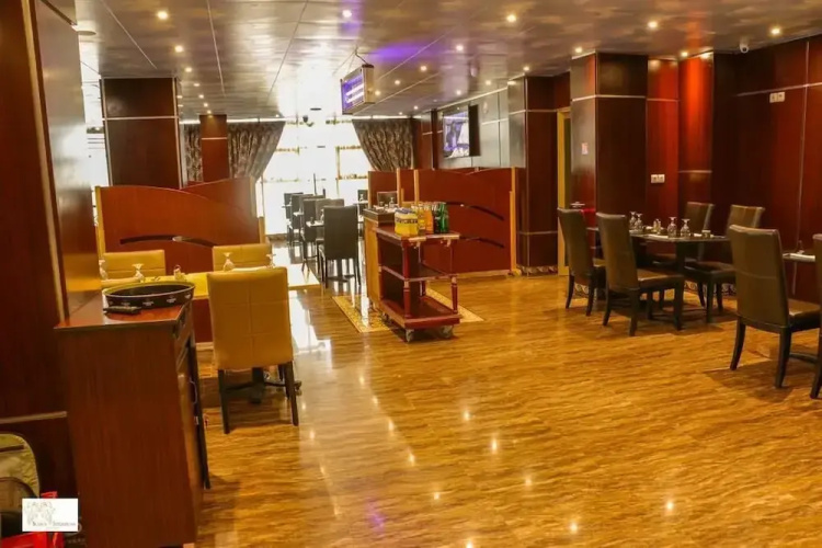 Noubou International Hotel Akwa